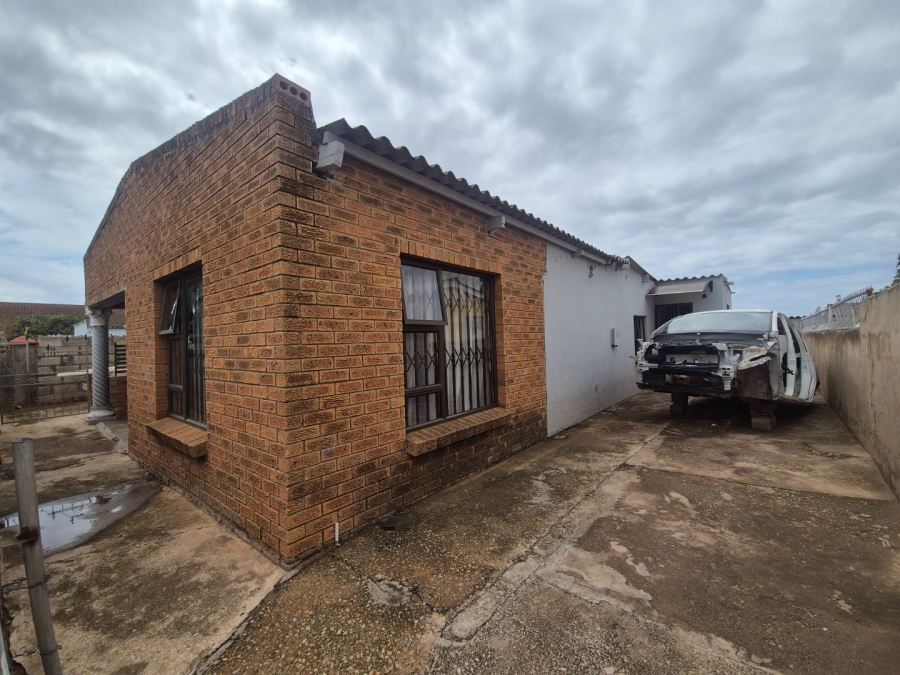 3 Bedroom Property for Sale in Kwazakhele Eastern Cape